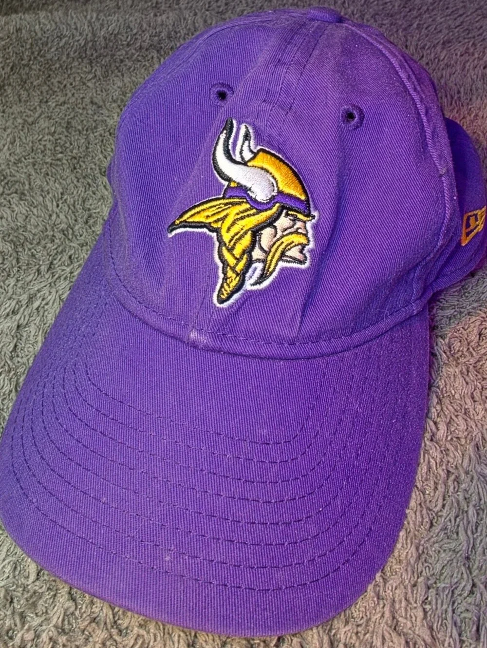 EUC New Era 9TWENTY Minnesota Vikings Youth Hat Purple Adjustable Strapback Cap